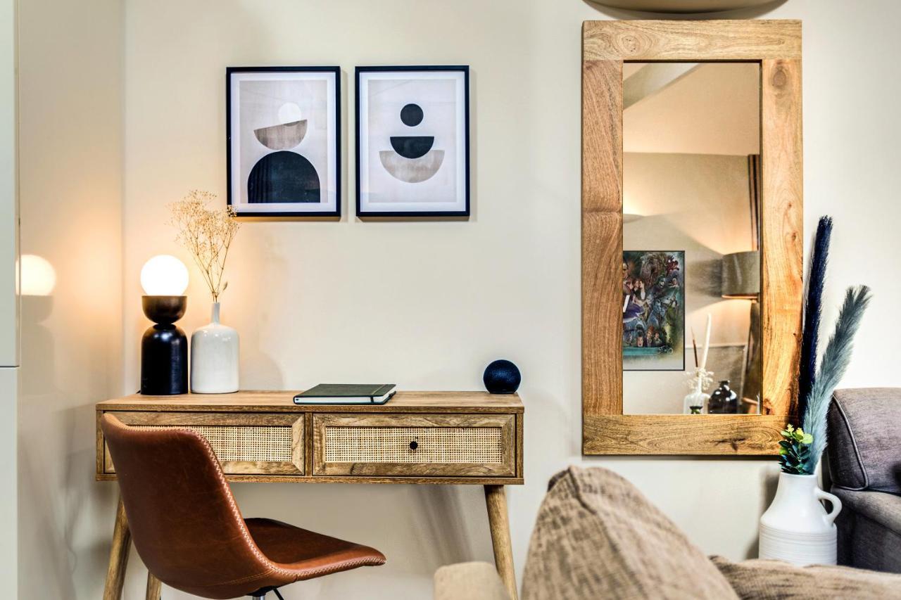 The Rafters - 2 Bedroom Apartment - Central Location - Vibrant Atmosphere كانتربيري المظهر الخارجي الصورة